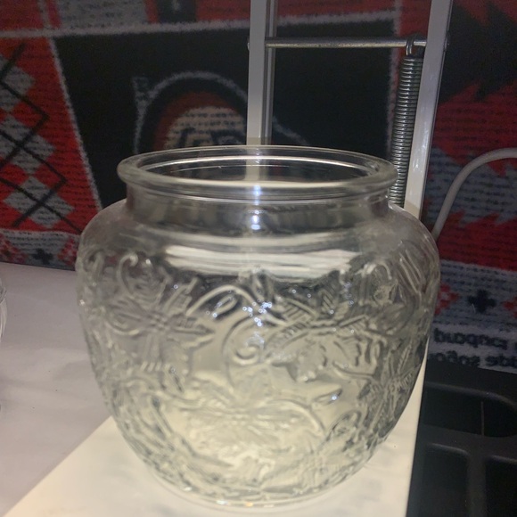 Princess House Fantasia Elegant Clear Glass Jar with Floral Design - Picture 5 of 5